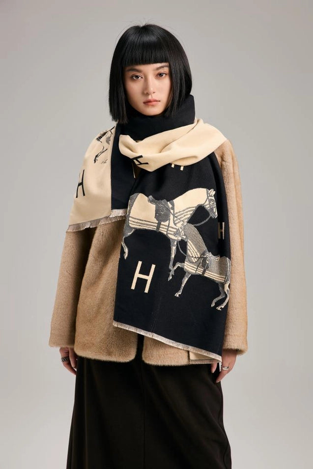 Equestrian Black /Cream Stable Reversible Wrap 380E 1608BKCR SS25