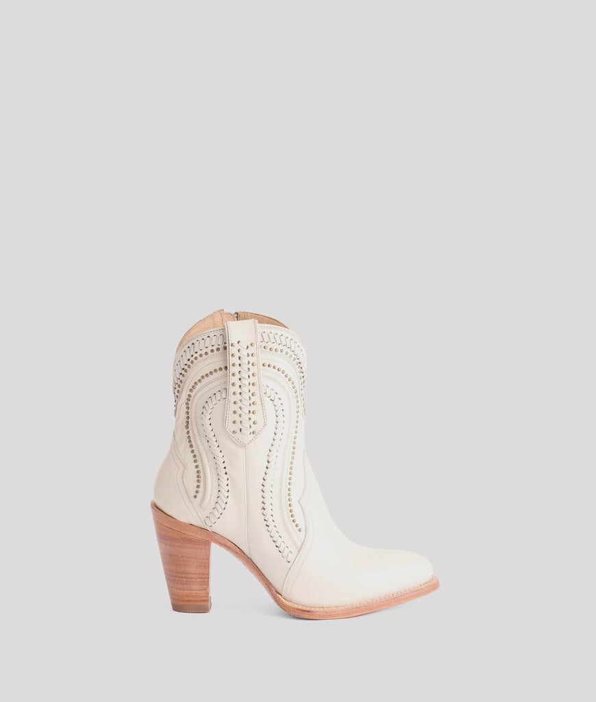 Lucchese Women's White Ankle Shanae Boot M6091 SS25