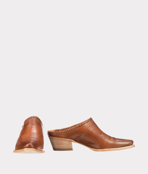 Lucchese Women's I6115 Kim Mule Slide Shoe Tan Low Heel  SS25 - Saratoga Saddlery & International Boutiques