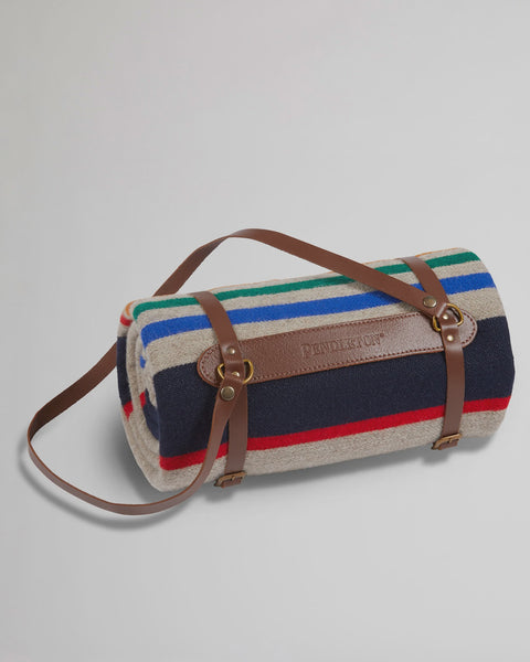 Pendleton Yellowstone National Park Throw with Carrier XF133-53704 FW25 - Saratoga Saddlery & International Boutiques