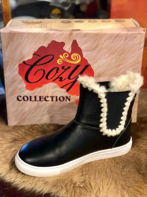 Outback Survival Gear Women's Juliet Slip-On Boot - Saratoga Saddlery & International Boutiques