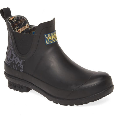 Ammann Villars Boot in Swiss Cross